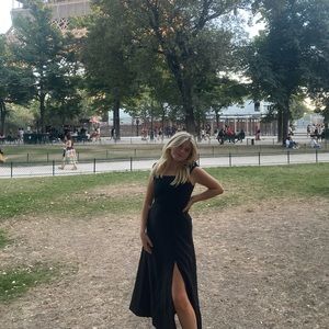 EXCLUSIVE PARIS BLACK ZARA DRESS NWOT